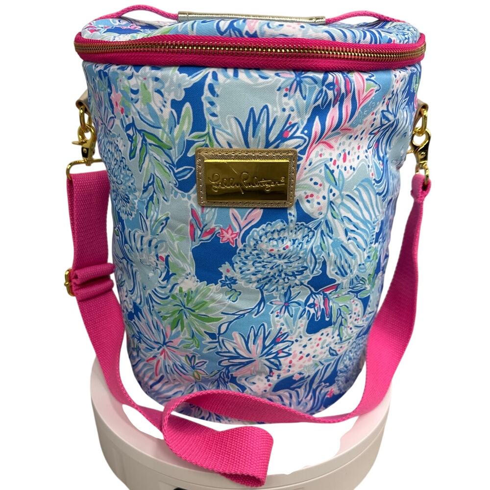 Lilly Pulitzer Suite Views Insulated Beach Cooler Bag, Pink Green Palm